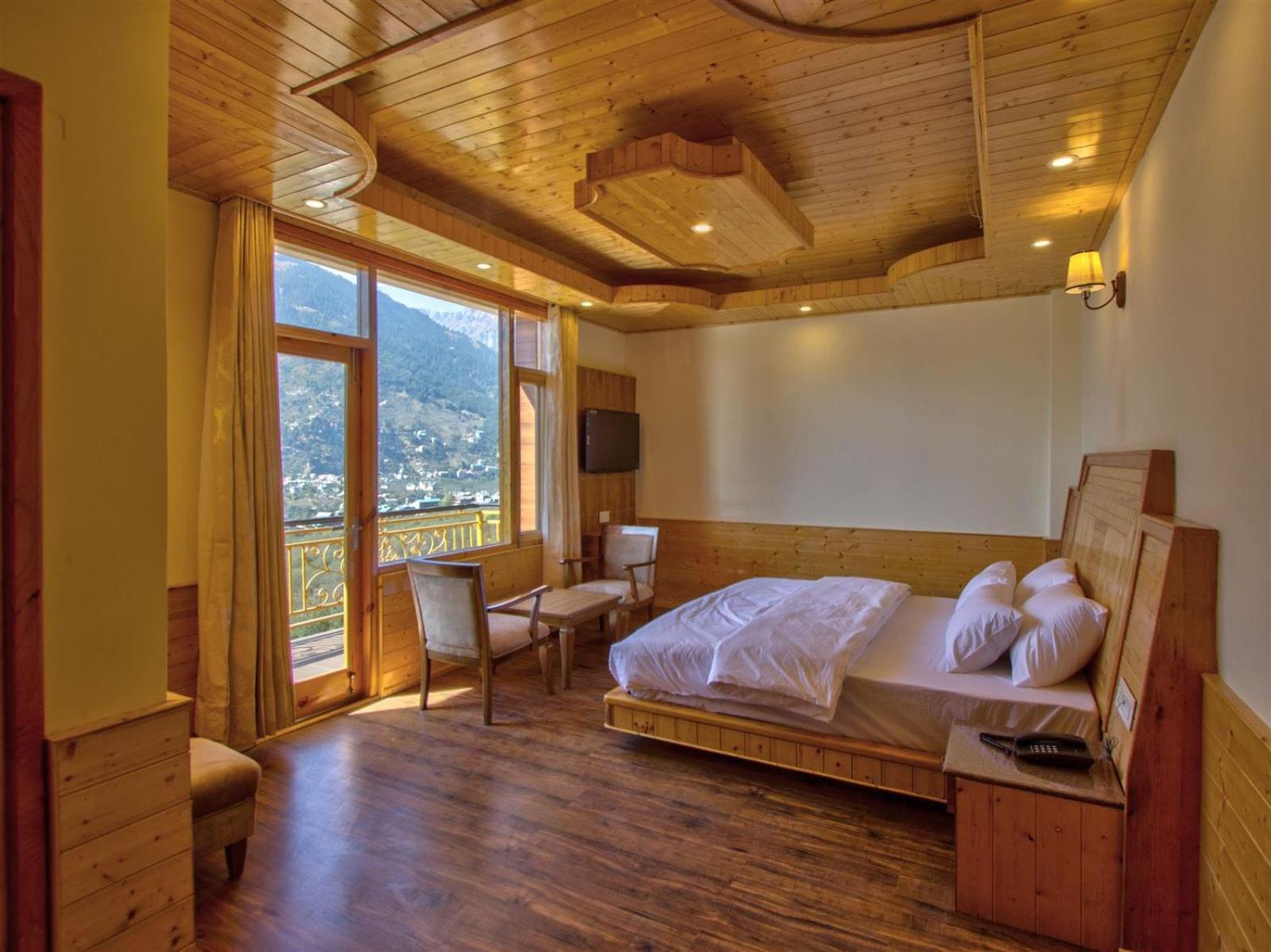 Отель Golden Peak Manali Экстерьер фото